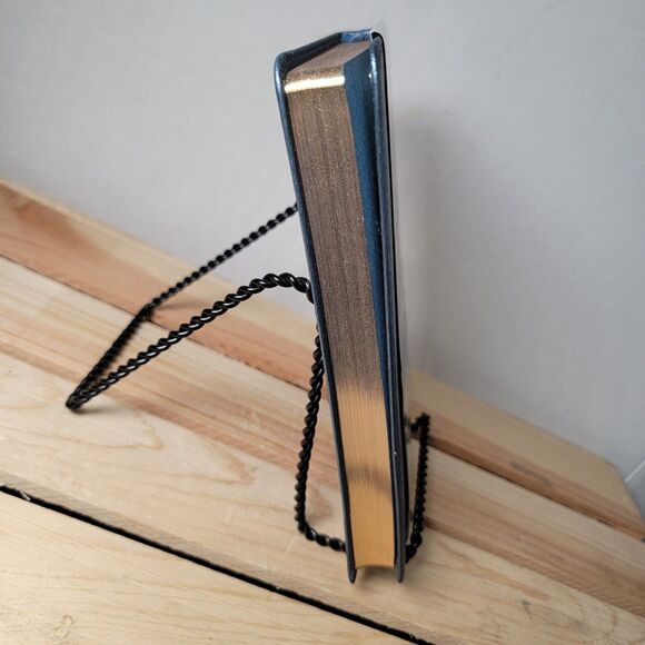 BOOK Mr. & Mrs. 366 Devotions for Couples - in LuxLeather - Leather Bound NEW - Picture 4 of 5